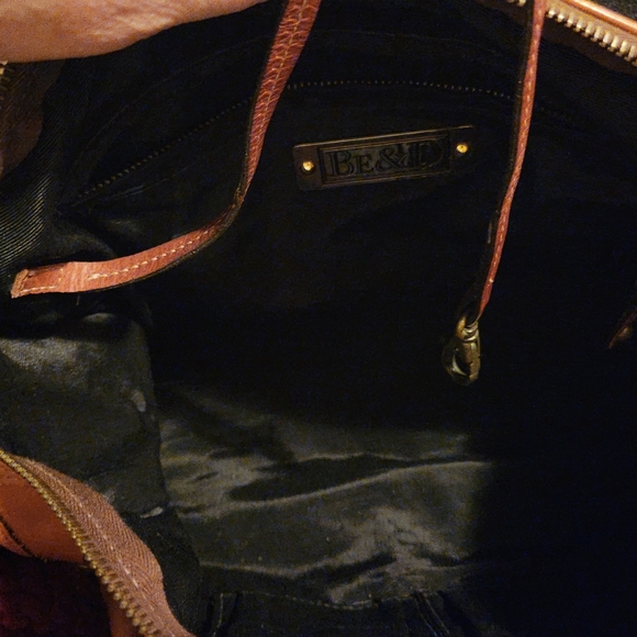 BE&D BROWN LEATHER HANDBAG WITH HANDLES AND CROSS BODY STRAP SUPER CLEAN! - Picture 6 of 16